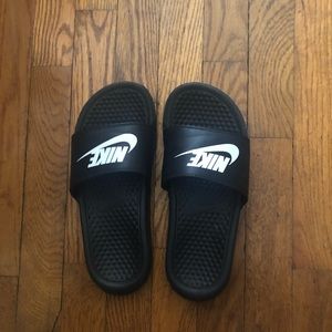 Nike slides